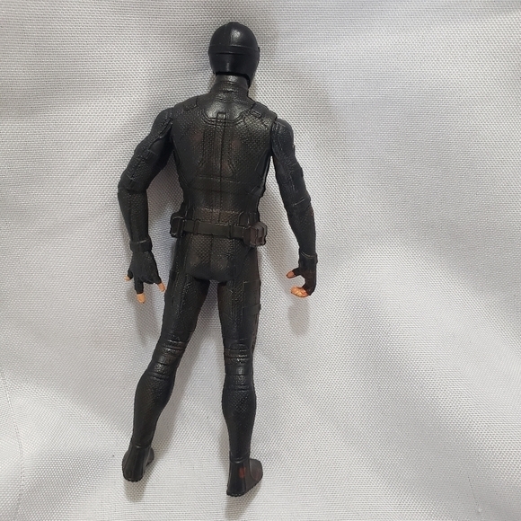 Marvel Spiderman Far From Home Stealth Suit 5.5" Action Figure 2019 Hasbro Black - Picture 5 of 8